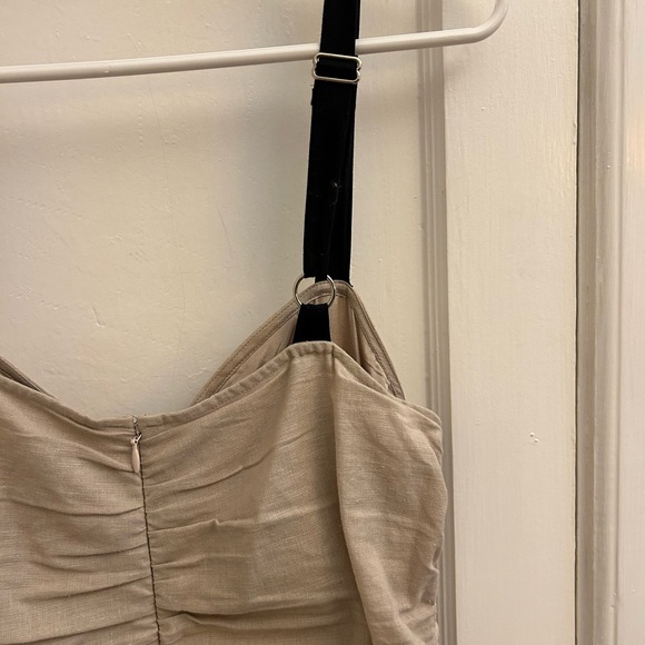ATSU SIZE 8 BEIGE RUCHED TORSO STRAPPY LINEN MIDI DRESS. Worn once. - Picture 4 of 12